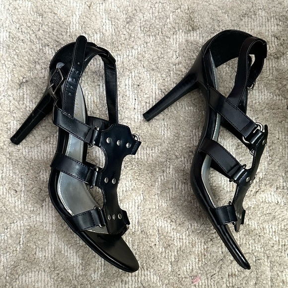 [NWOT] Black Stud Heels - Picture 2 of 7